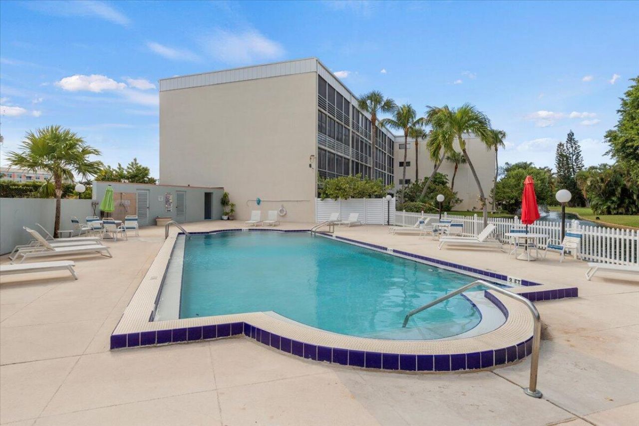 300 Waterway Drive S, Unit 308, Lantana, FL 33462 Photo