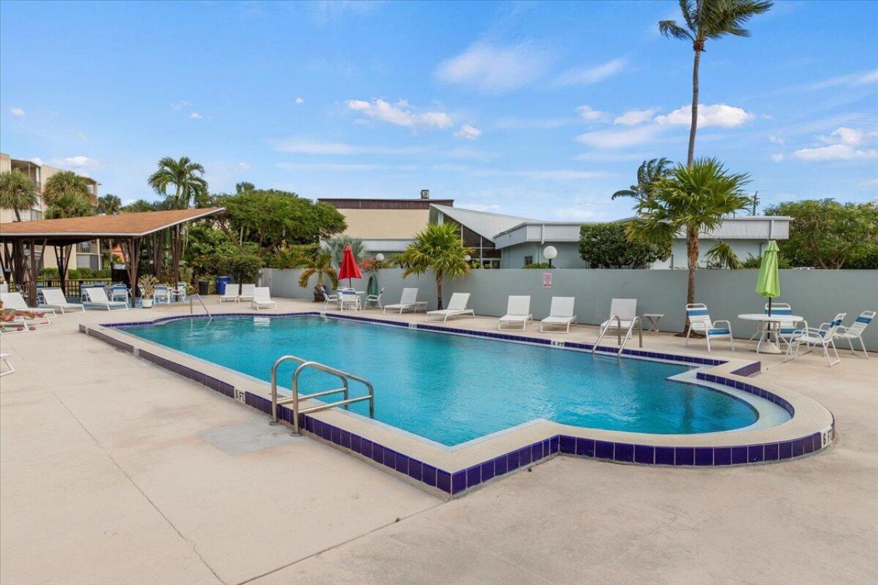 300 Waterway Drive S, Unit 308, Lantana, FL 33462 Photo