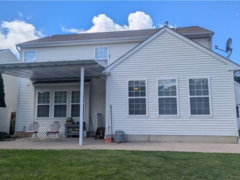 3768 Martins Run Drive, Lorain, OH 44053 Photo 10