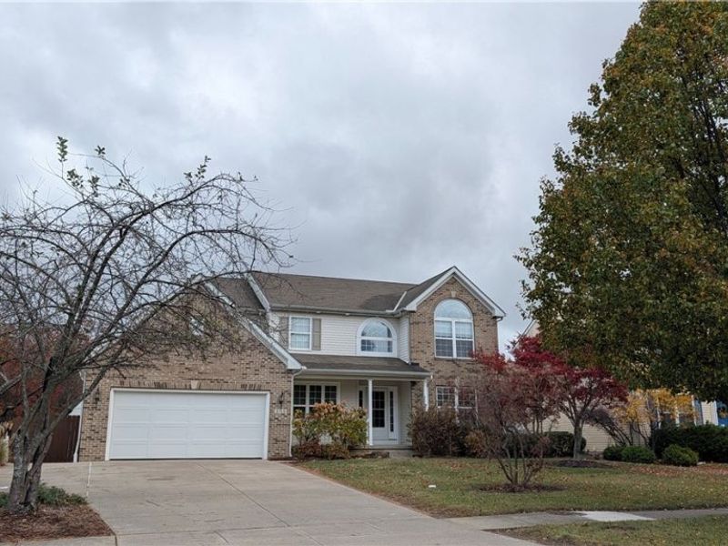 3768 Martins Run Drive, Lorain, OH 44053 Photo 2