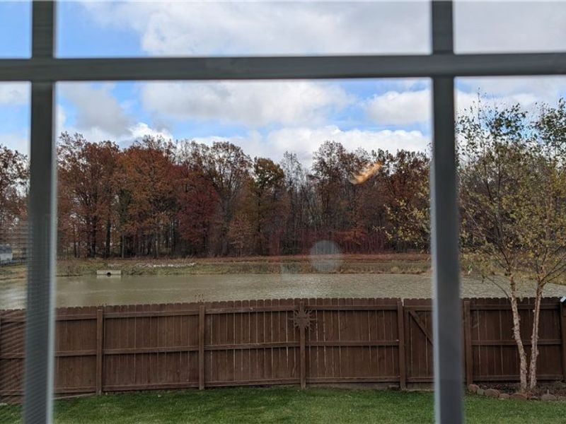 3768 Martins Run Drive, Lorain, OH 44053 Photo 4