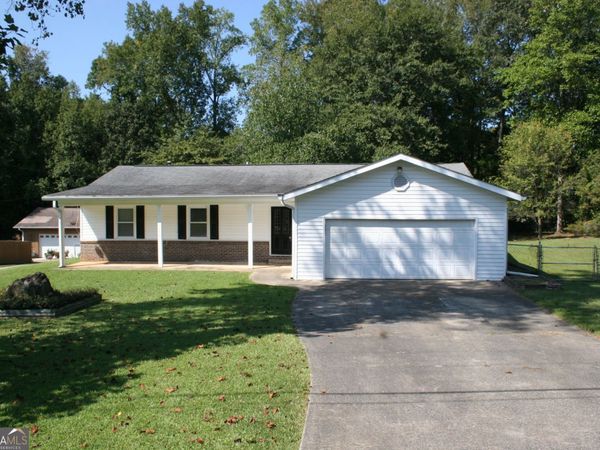 105 Deep Forest Lane, Fayetteville, GA 30215