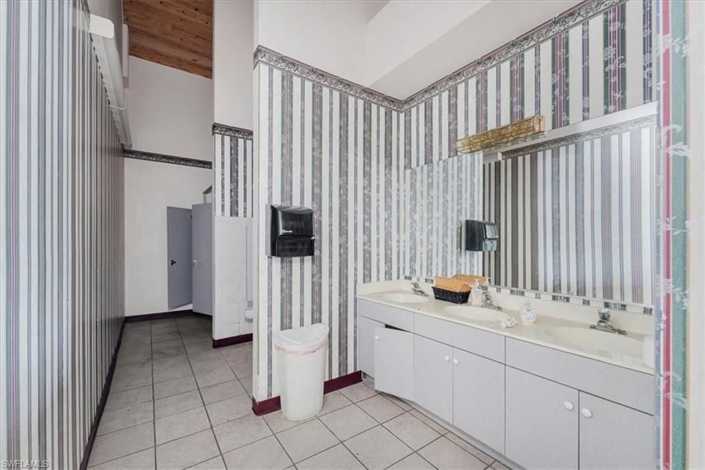 4630 Palm Beach Blvd, Fort Myers, FL 33905 Photo