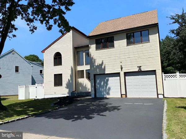 24 PULLMAN, DAYTON, NJ 08810