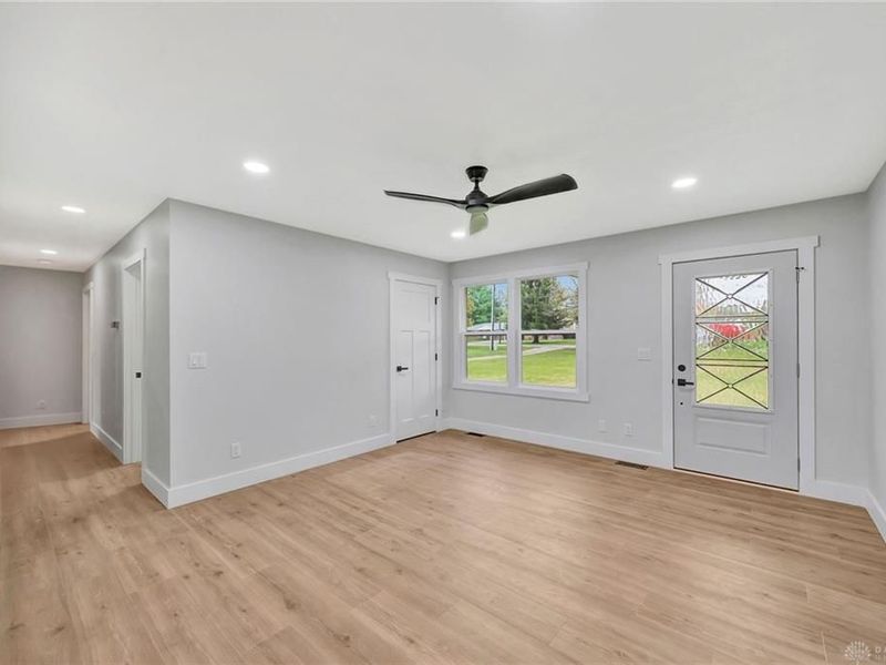 8793 Greenbush Road, Camden, OH 45311 Photo 3