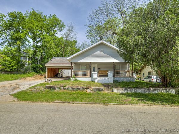 139 S Hickory Street , Sapulpa, OK 74066