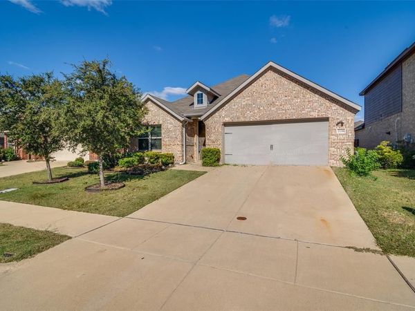 2136 Erika Lane, Forney, TX 75126