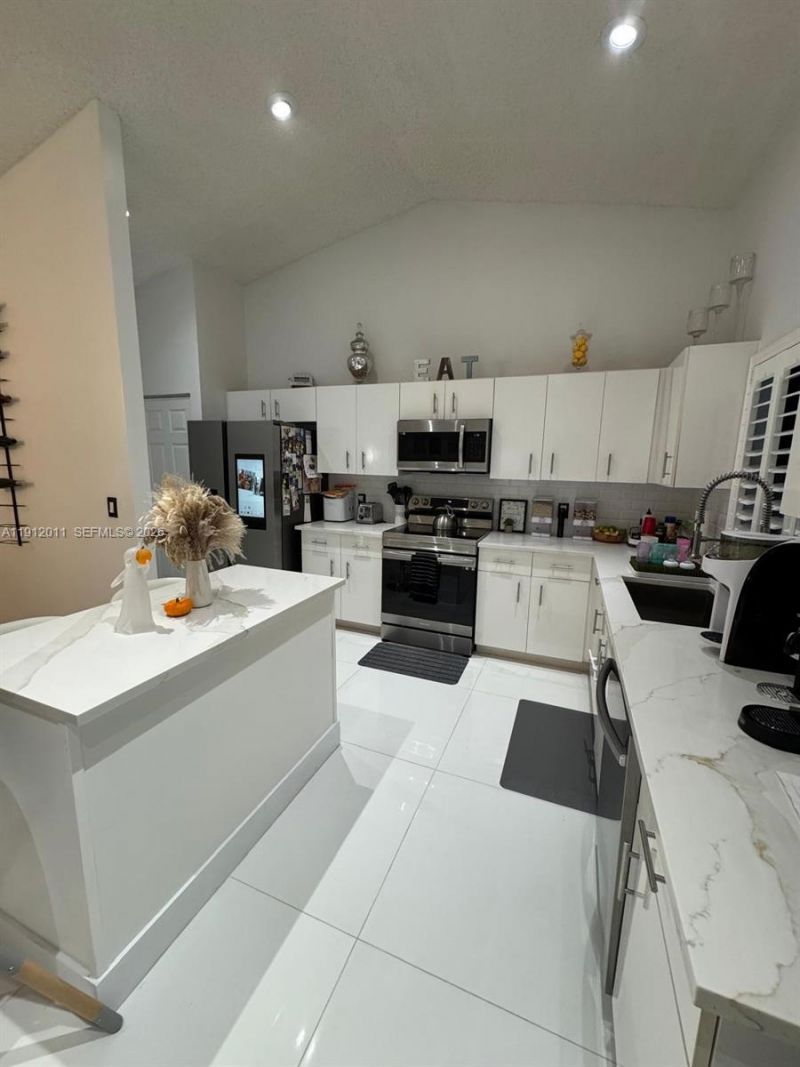 260 NW 121st Ter, Coral Springs, FL 33071 Photo