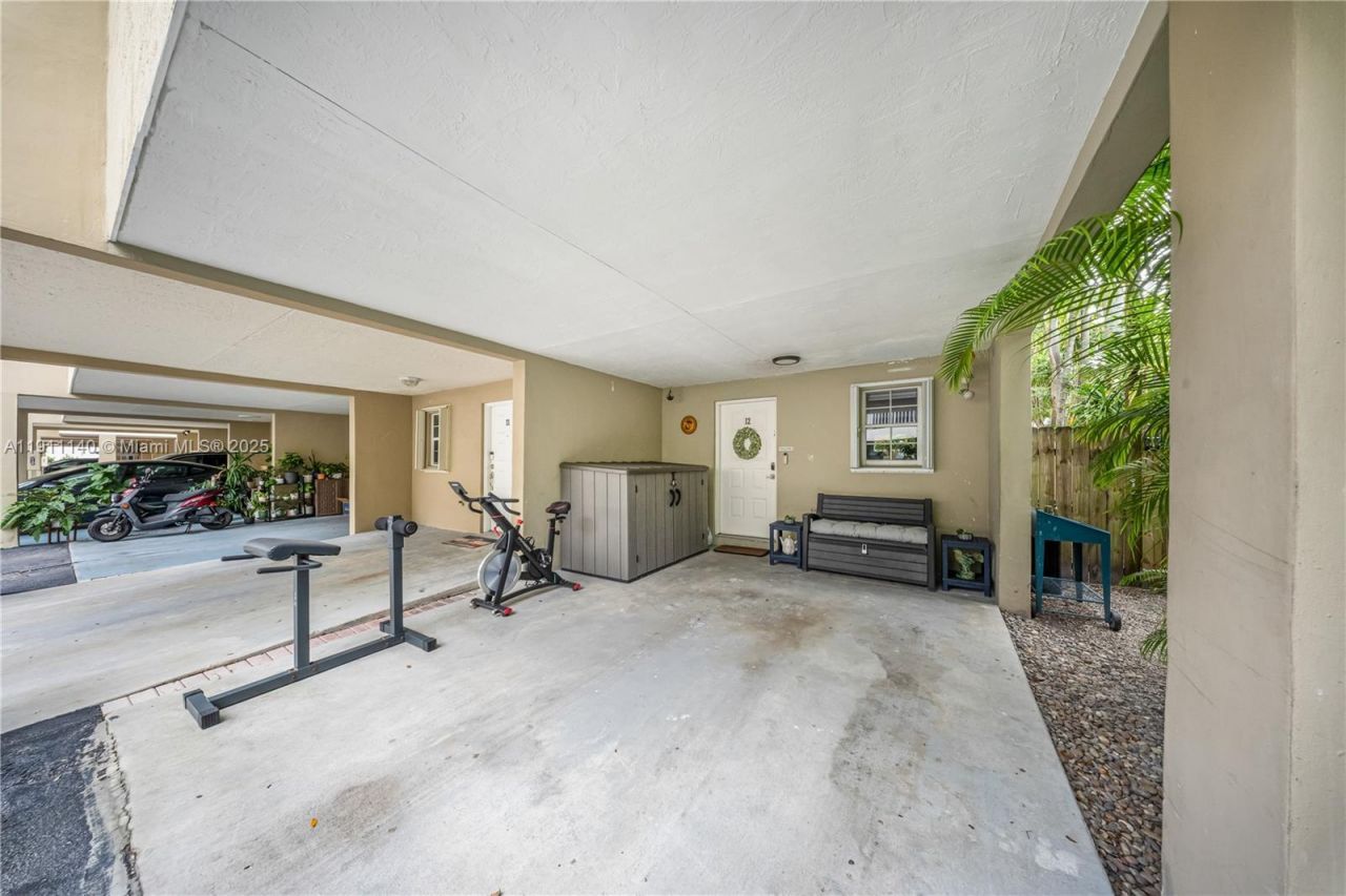 3130 Bird Ave, Unit 12, Miami, FL 33133 Photo