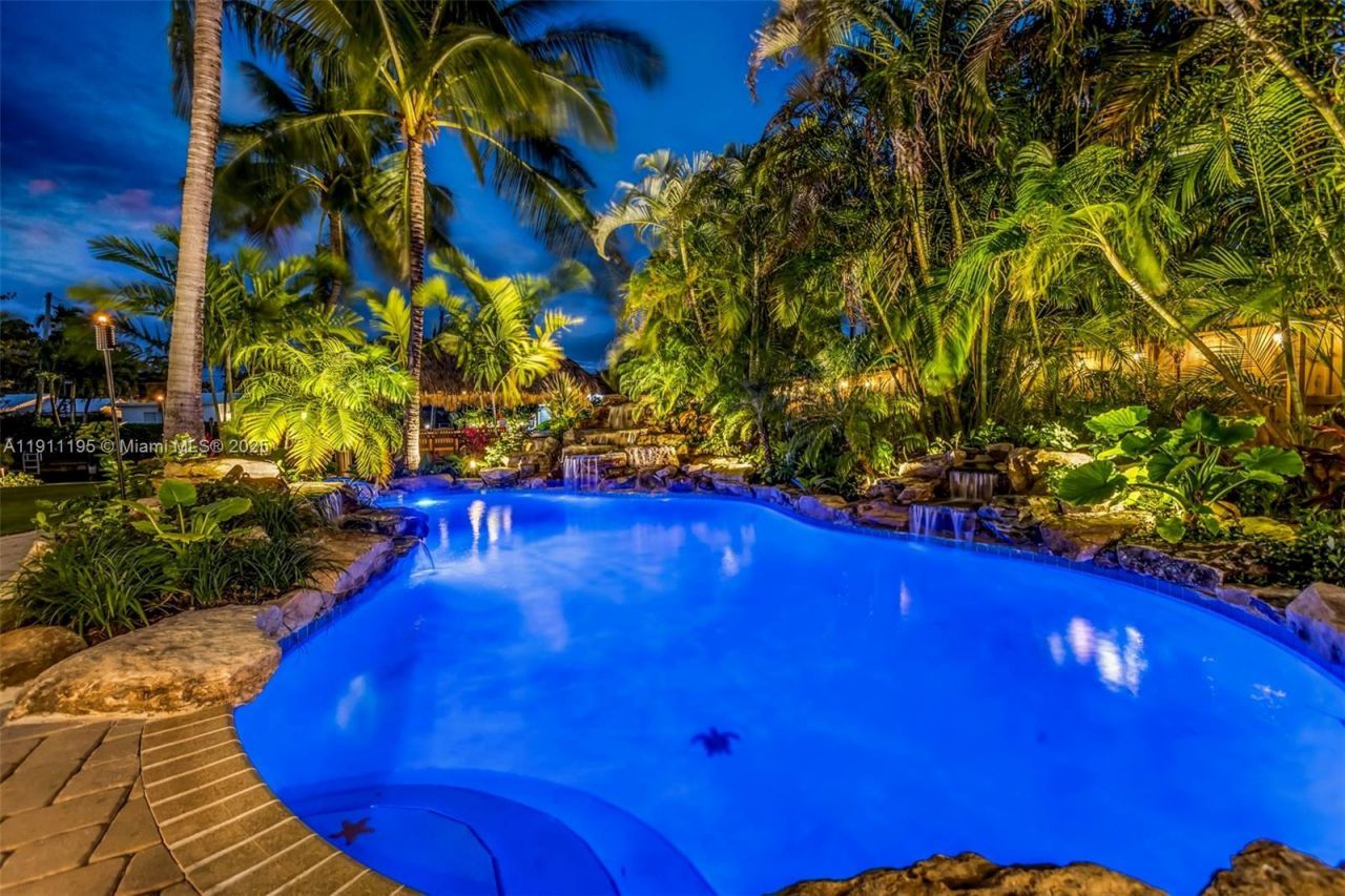 2004 NE 17th Way, Fort Lauderdale, FL 33305 Photo