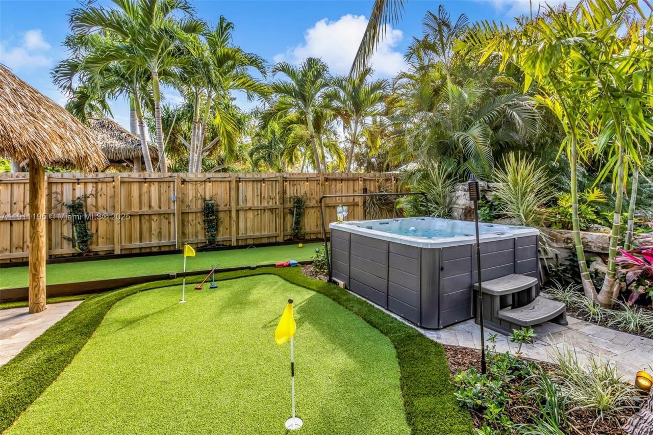 2004 NE 17th Way, Fort Lauderdale, FL 33305 Photo