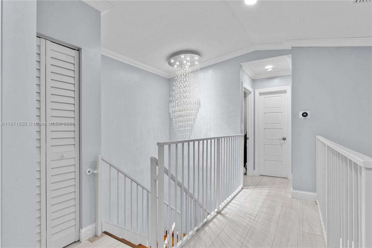 5262 SW 153rd Ct, Miami, FL 33185 Photo