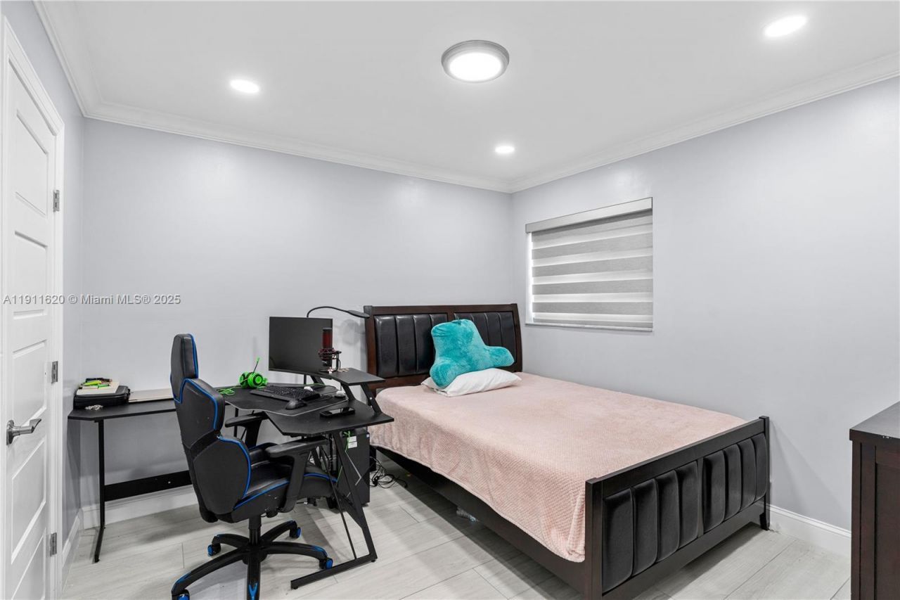 5262 SW 153rd Ct, Miami, FL 33185 Photo