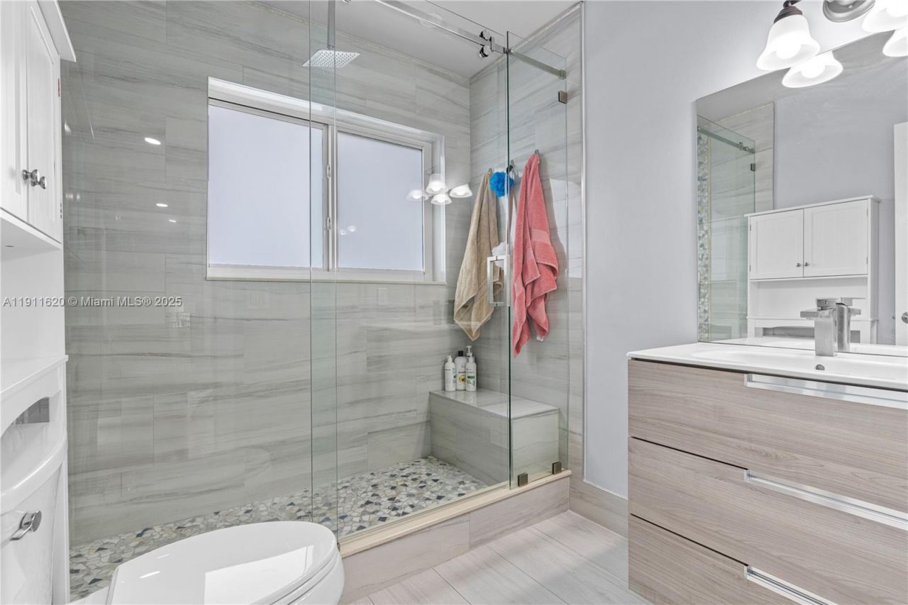 5262 SW 153rd Ct, Miami, FL 33185 Photo