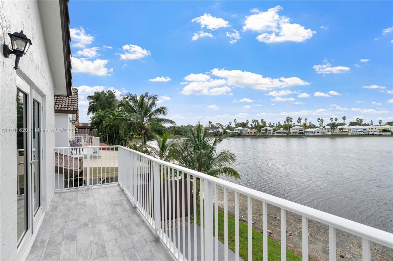 5262 SW 153rd Ct, Miami, FL 33185 Photo