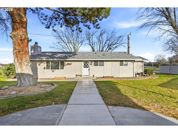 1322 NE GILLESPIE LN, Hermiston, OR 97838