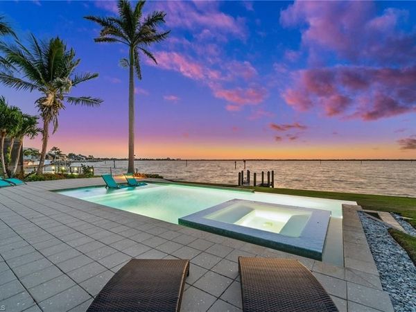 3305 SE 22nd PL, CAPE CORAL, FL 33904