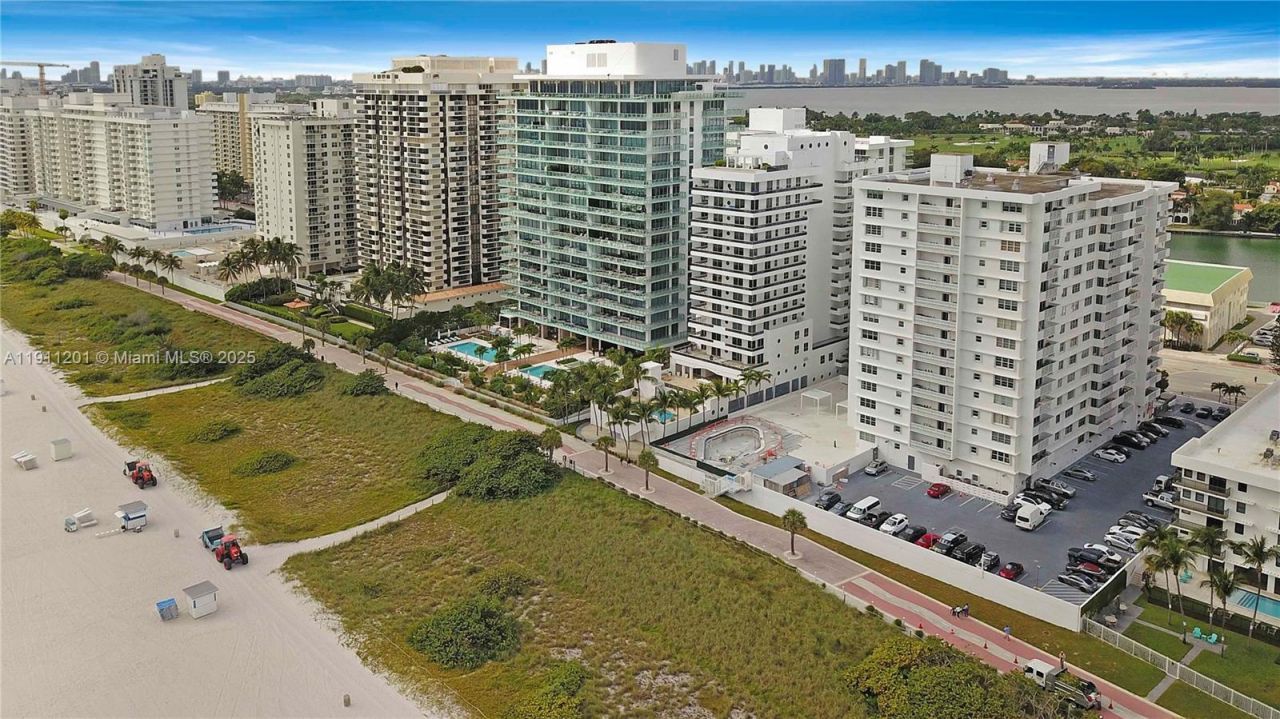 5825 Collins Ave, Unit 11E, Miami Beach, FL 33140 Photo