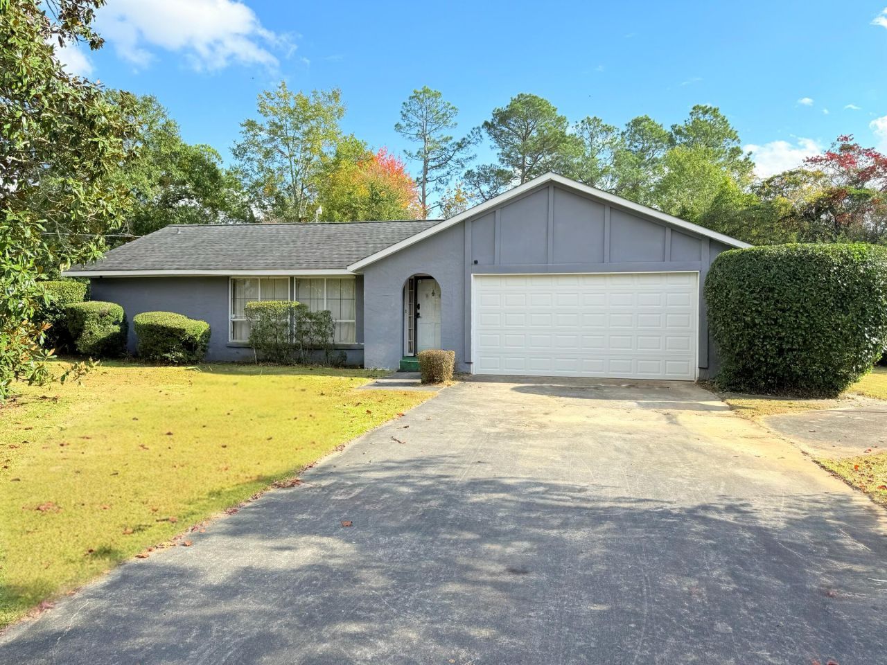 675 Alexander Drive Photo 1