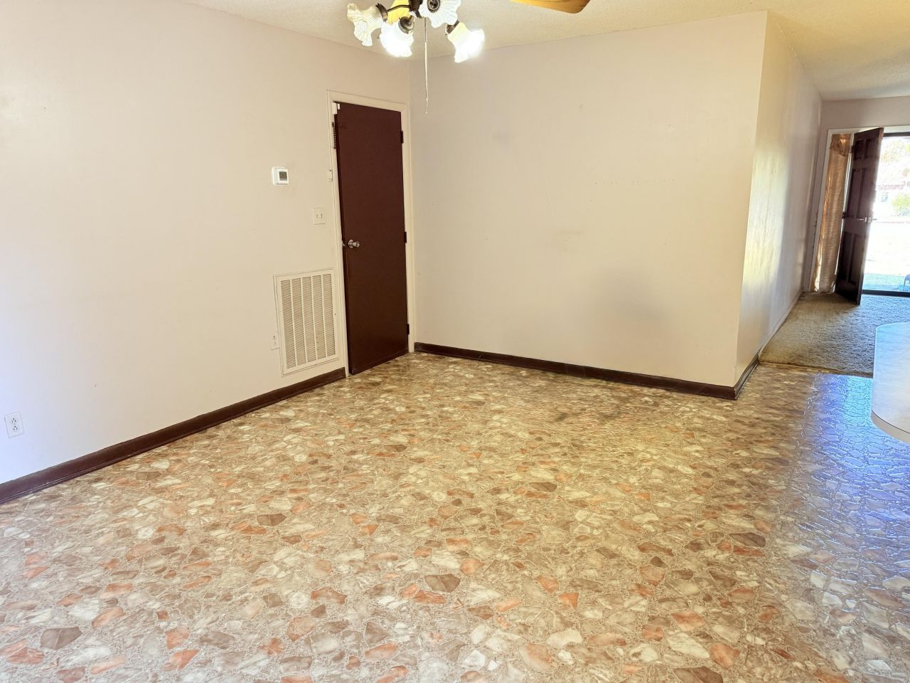 675 Alexander Drive Photo 11