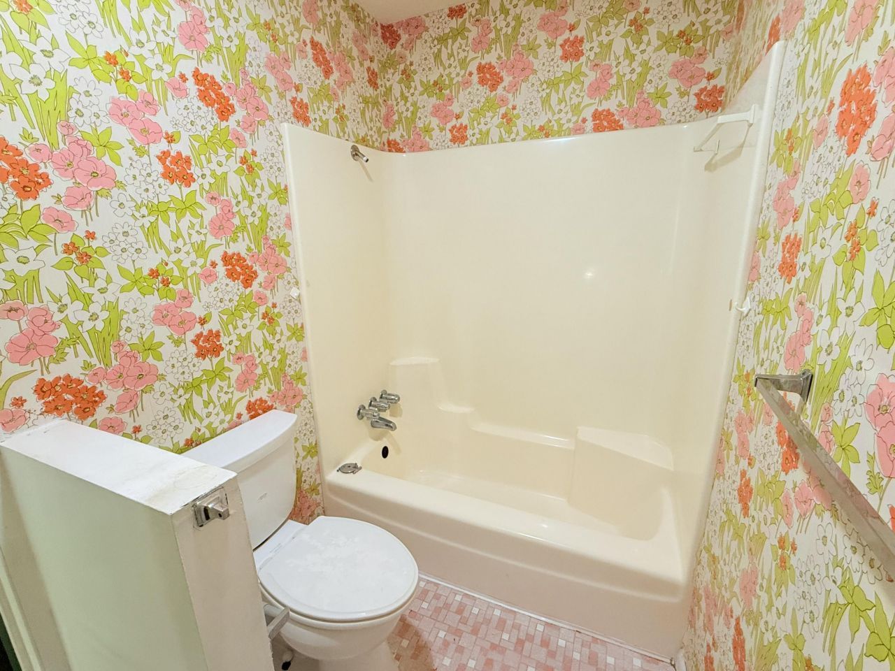 675 Alexander Drive Photo 17