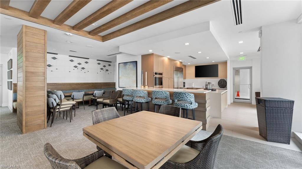 4051 Gulf Shore Blvd N, Unit 1006, Naples, FL 34103 Photo