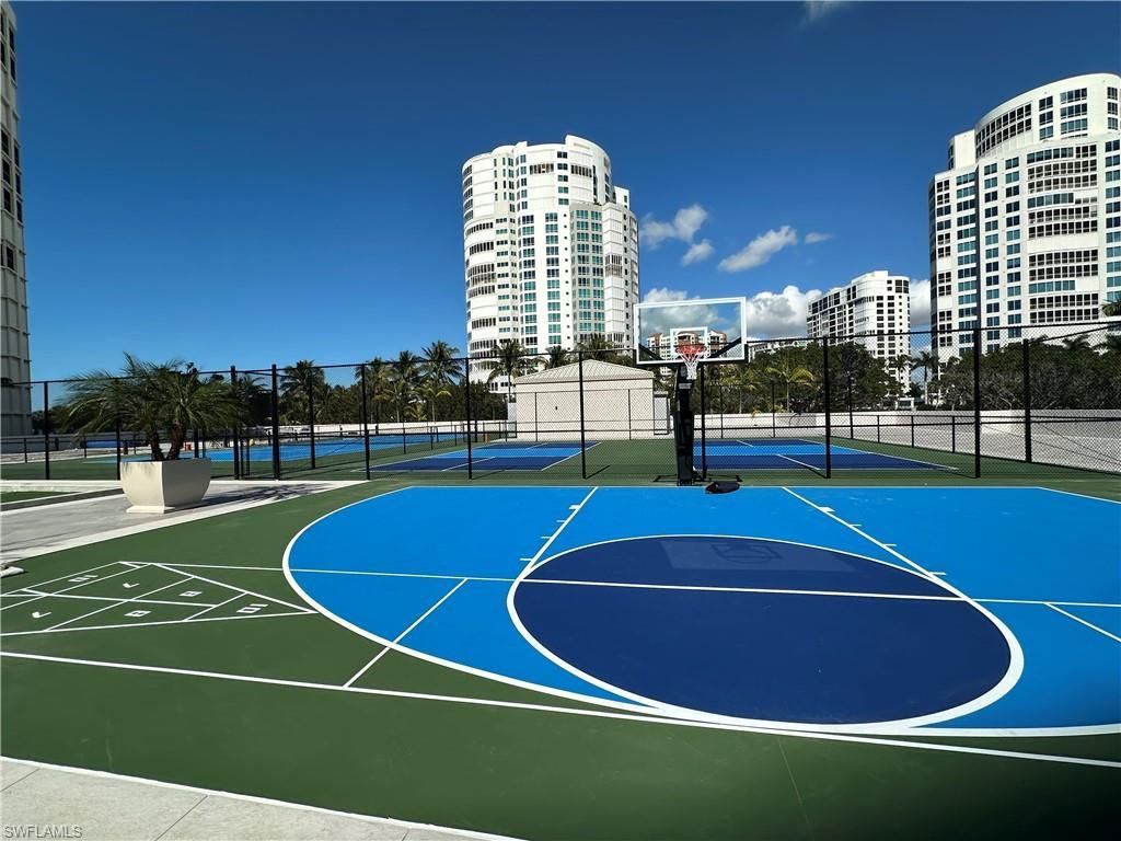 4051 Gulf Shore Blvd N, Unit 1006, Naples, FL 34103 Photo