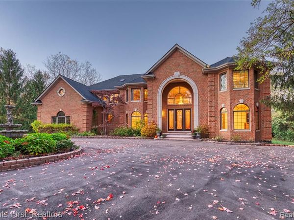 40600 8 Mile Road, Northville, MI 48167