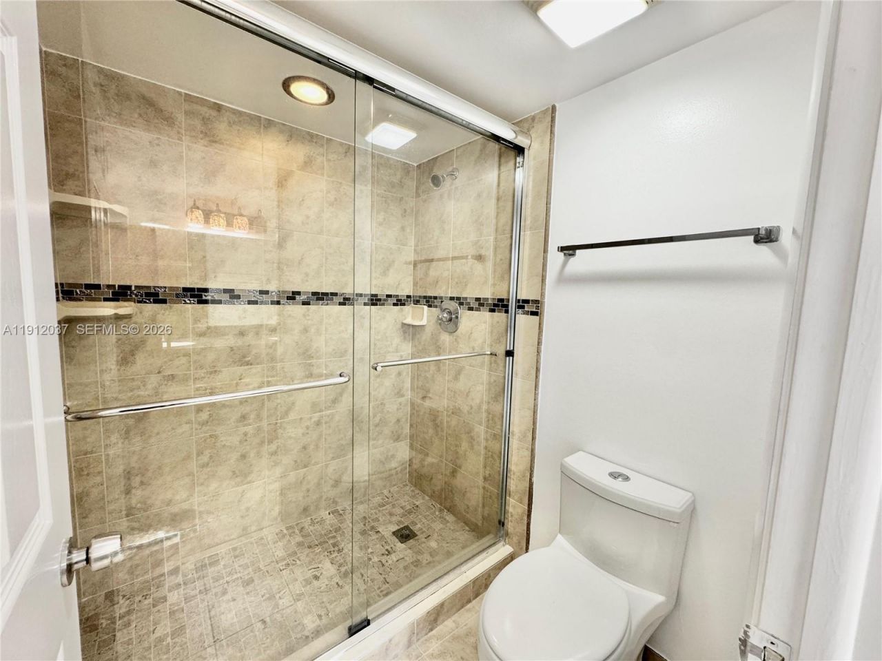 8632 NW 34th Pl, Unit C207, Sunrise, FL 33351 Photo