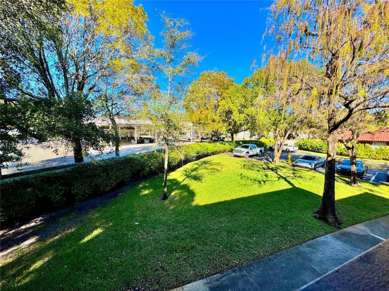 8632 NW 34th Pl, Unit C207, Sunrise, FL 33351 Photo