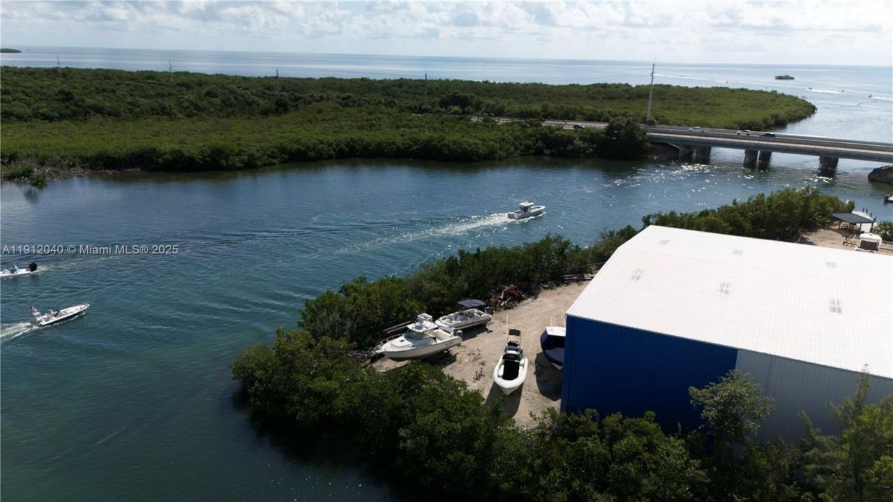 228 Orchid St, Tavernier, FL 33070 Photo