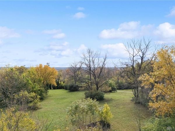 4533 State Route 4, Dayton, OH 45424
