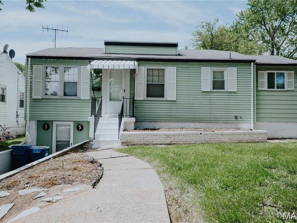 5611 Leverette Avenue, St Louis, MO 63136