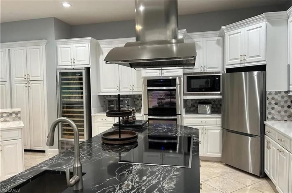 837 SW 22nd Ter, Cape Coral, FL 33991 Photo