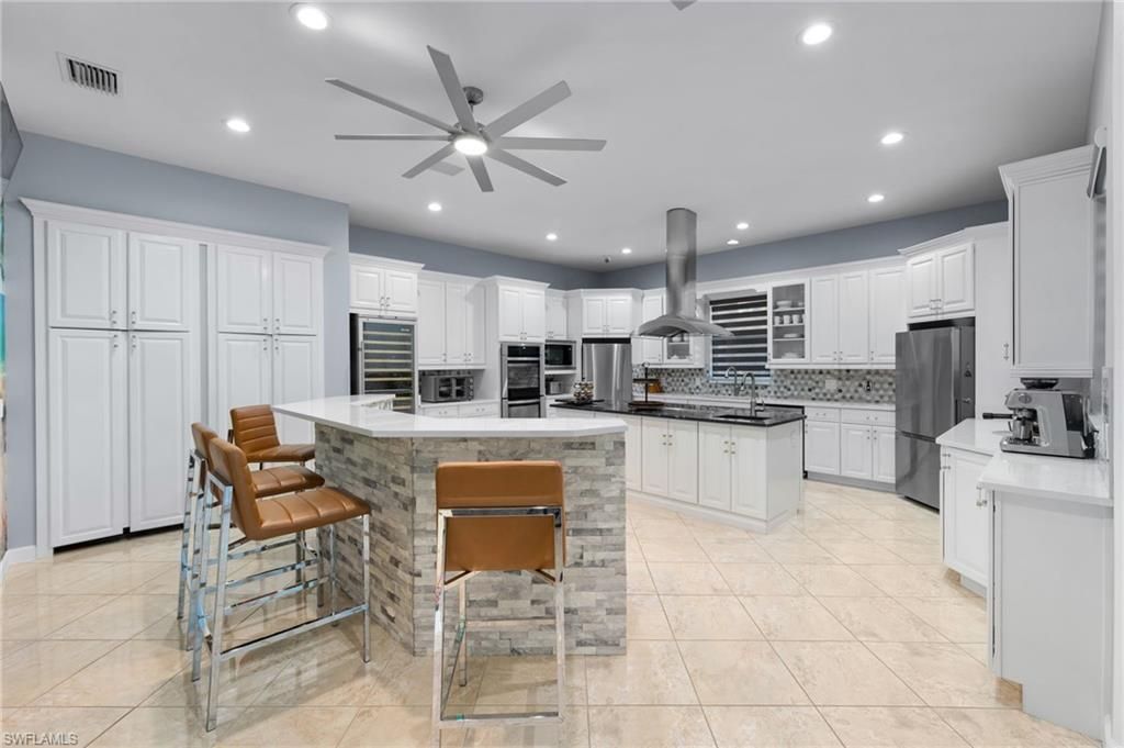 837 SW 22nd Ter, Cape Coral, FL 33991 Photo