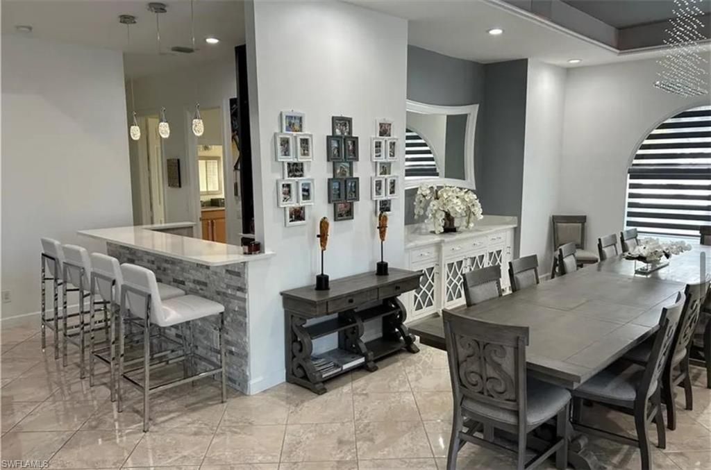 837 SW 22nd Ter, Cape Coral, FL 33991 Photo