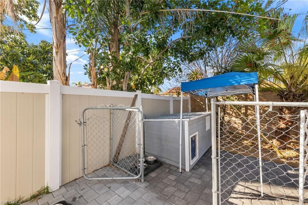 837 SW 22nd Ter, Cape Coral, FL 33991 Photo