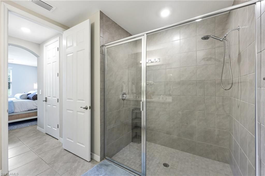 14551 Edgewater Cir, Naples, FL 34114 Photo