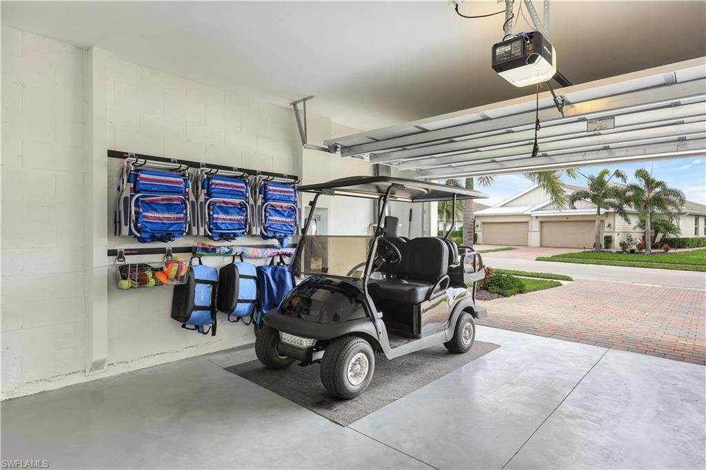14551 Edgewater Cir, Naples, FL 34114 Photo