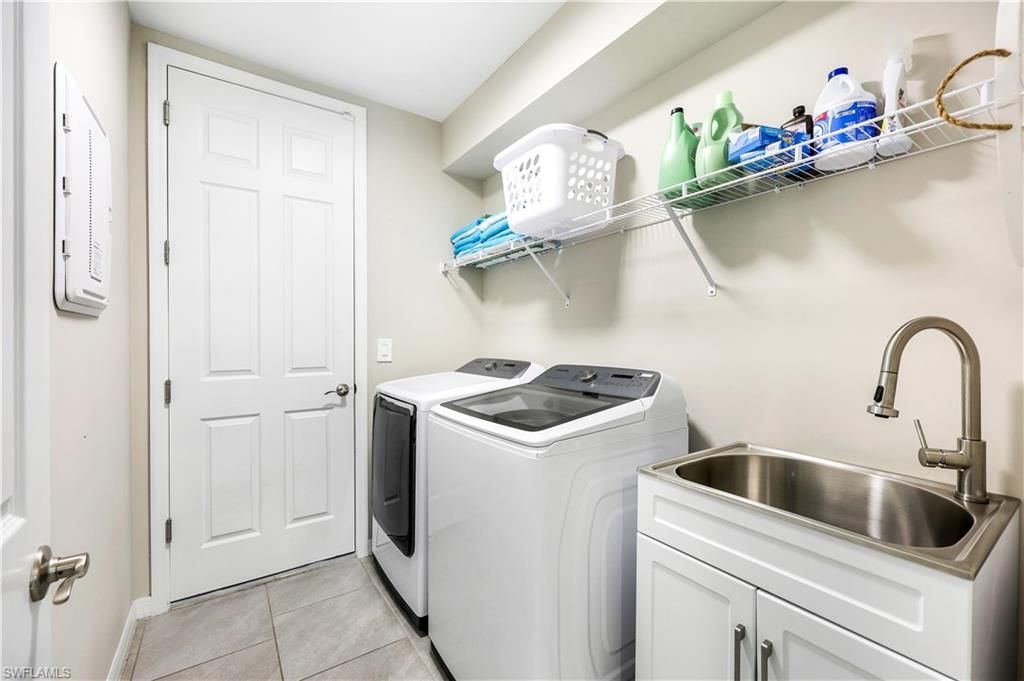 14551 Edgewater Cir, Naples, FL 34114 Photo
