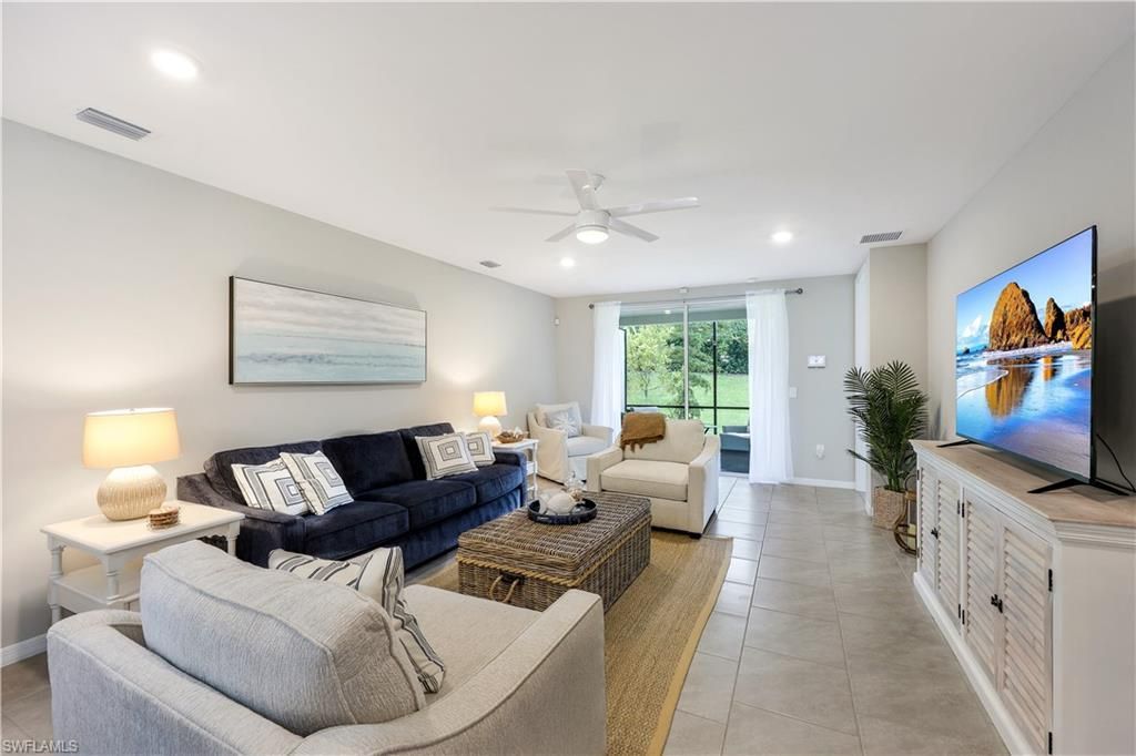 14551 Edgewater Cir, Naples, FL 34114 Photo