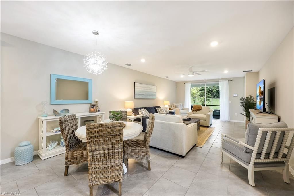 14551 Edgewater Cir, Naples, FL 34114 Photo