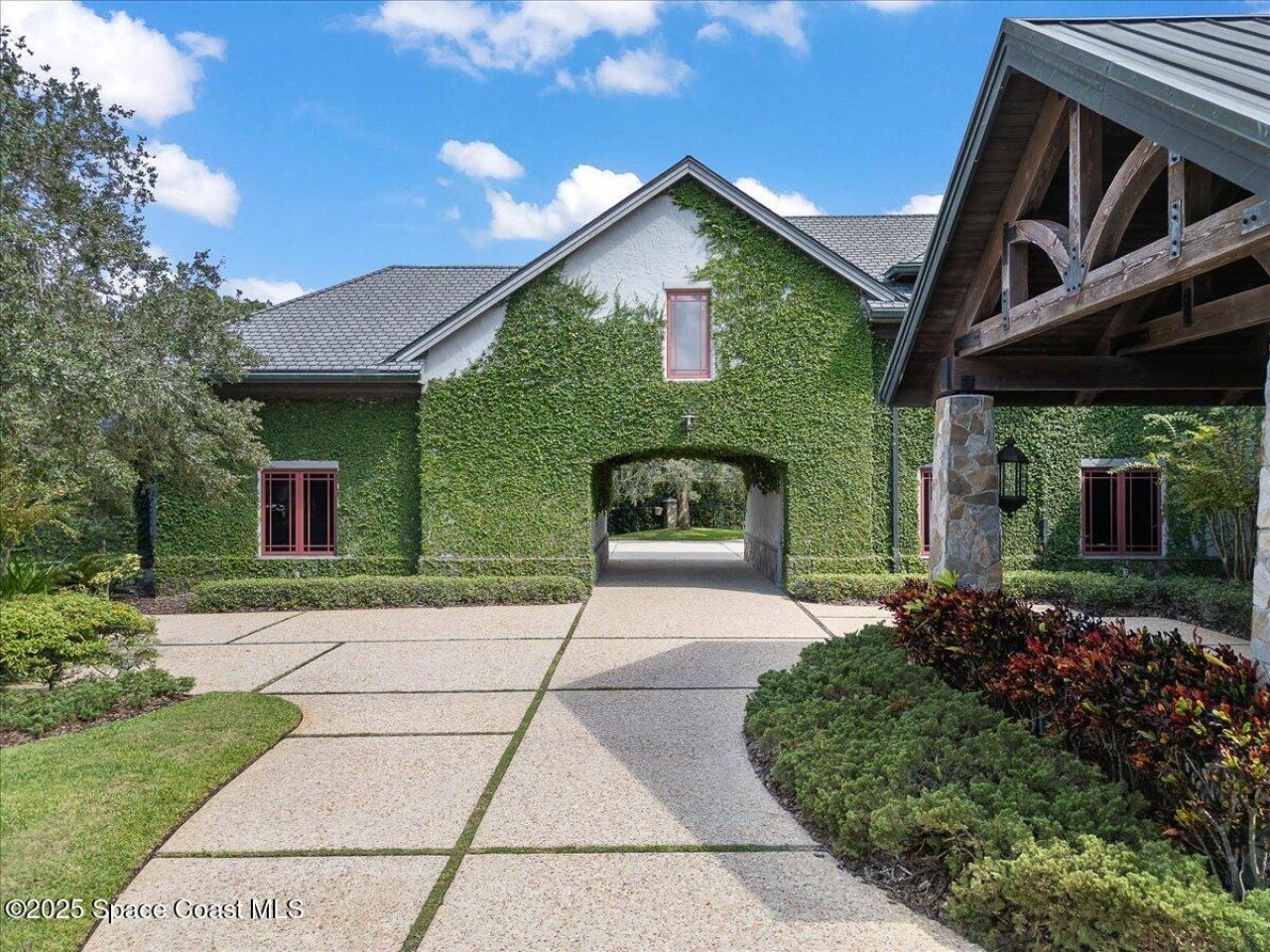 586 Wethersfield Place, Melbourne, FL 32940 Photo