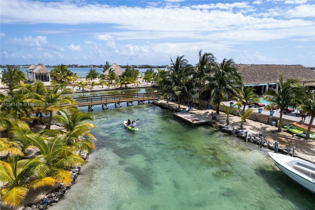 1 W Ambergris Caye, , BZ 00000 Photo