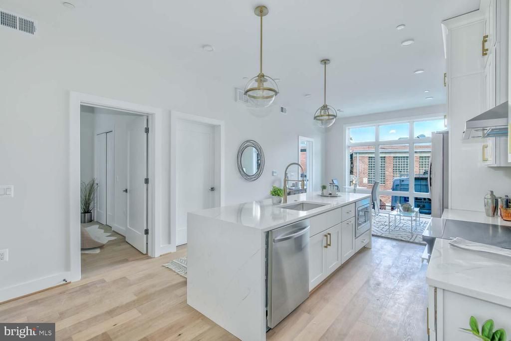 4347 Harrison Street Nw, Unit 3, Washington, DC 20015 Main Photo