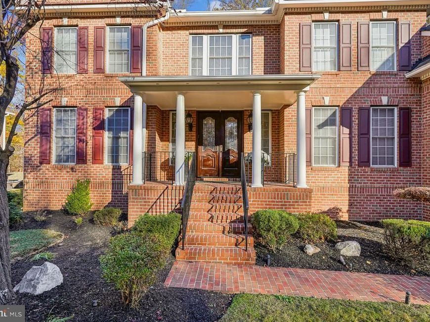 11033 Daybreak Ct, North Bethesda, MD 20852 Main Photo