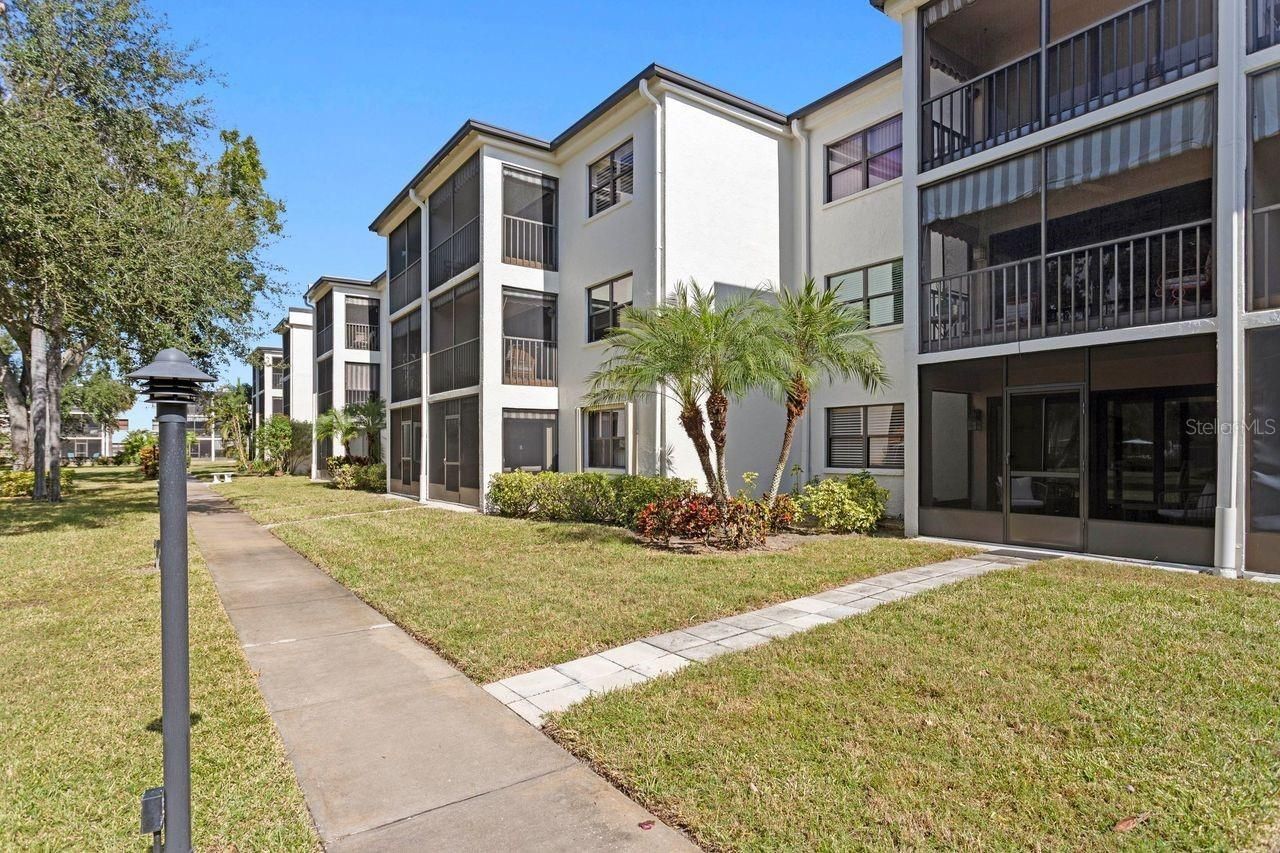 4910 Bay Street Ne, Unit 111, Saint Petersburg, FL 33703 Photo