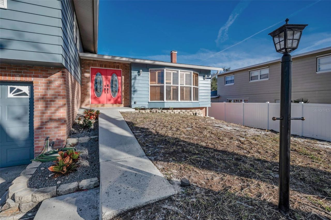 8273 131st Way N, Seminole, FL 33776 Photo