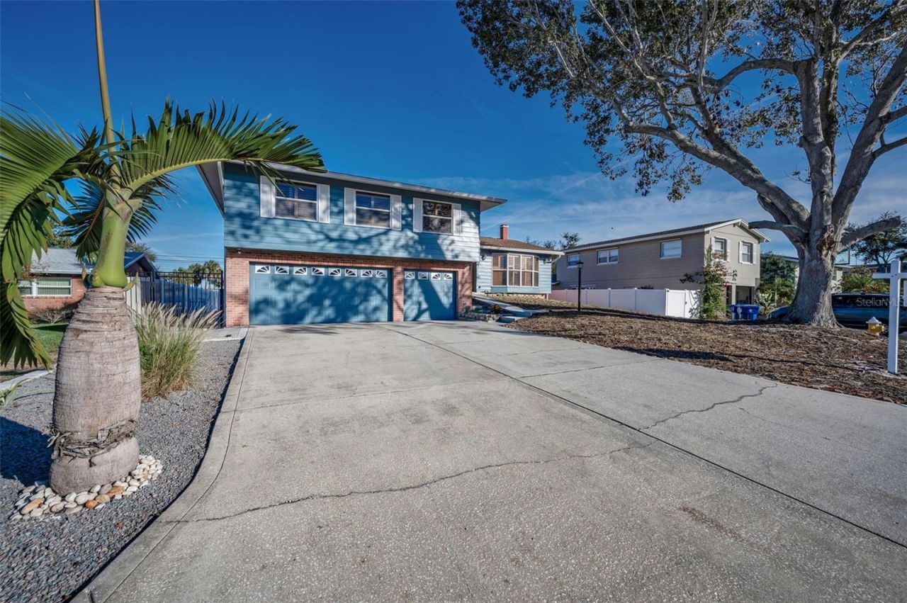 8273 131st Way N, Seminole, FL 33776 Photo