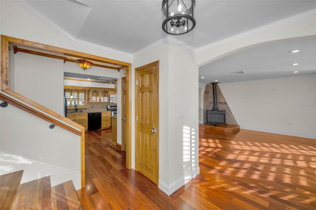 8273 131st Way N, Seminole, FL 33776 Photo